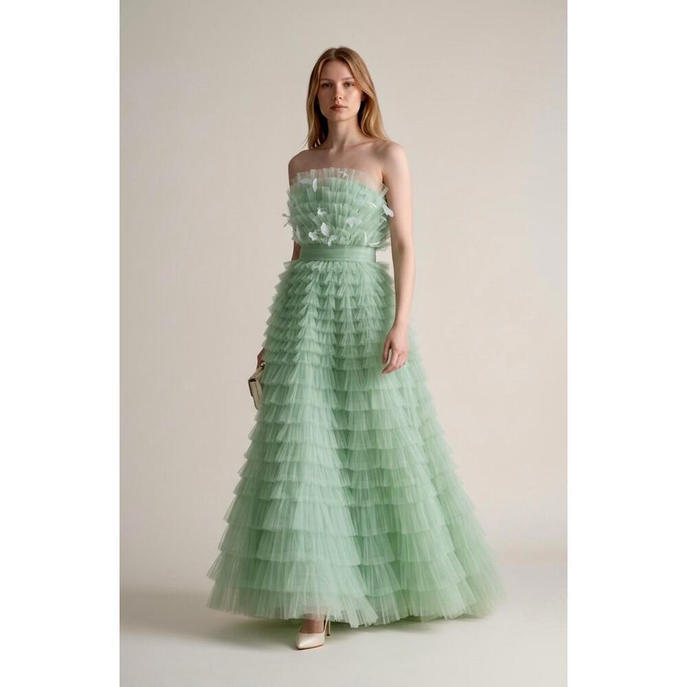 Mac Duggal Green Strapless Tiered Ruffle Maxi Gown with Feathers Size 6 NWT